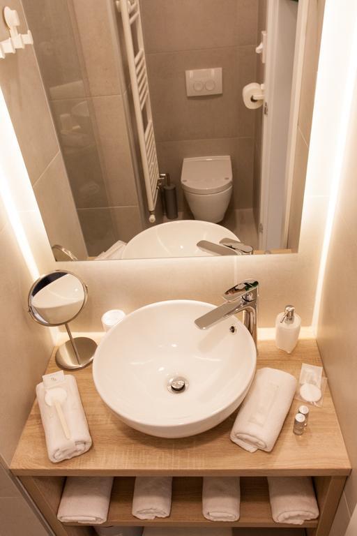 Tesla Boutique Apartments & Rooms Ζάγκρεμπ Δωμάτιο φωτογραφία